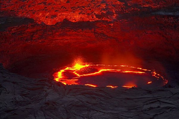 Пустыня Данакиль озеро ЛАВЫ