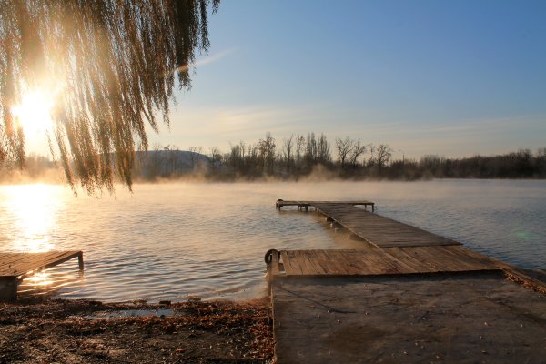 Пристань на реке