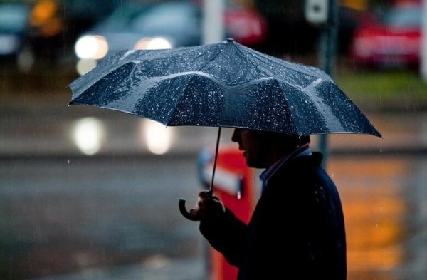 Взять с собой зонтик