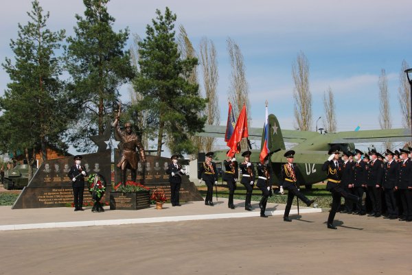 Нижний Новгород памятники в парке Победы