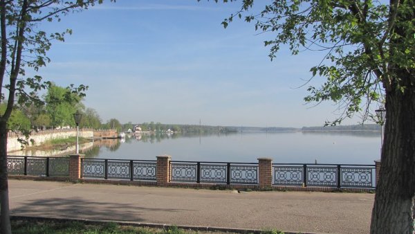 Озеро Ломпадь Калужская область набережная