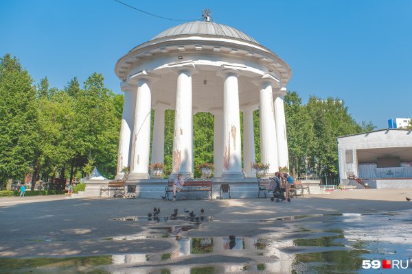 Ротонда на набережной Пермь