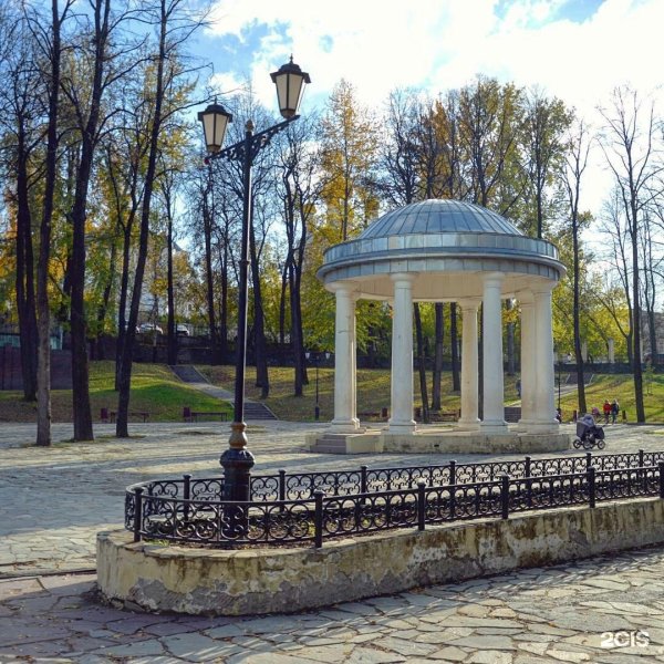 Ротонда в парке Пермь