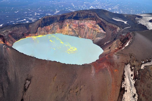 Опасное озеро смерти Сицилия