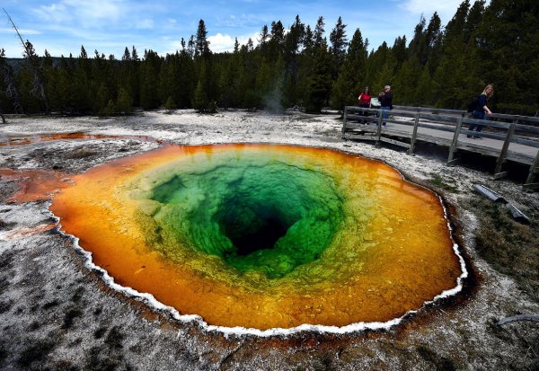 Вулкан Еллоу Стоун извержение