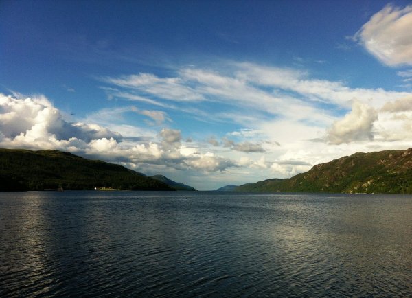 Озеро Лохнесс в Великобритании