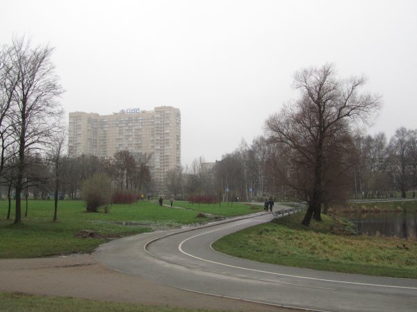 Муринский парк в Санкт-Петербурге