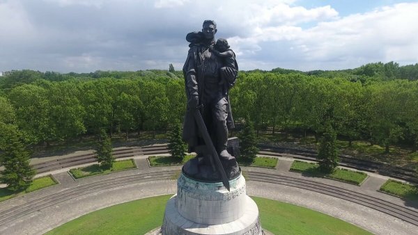 Воин освободитель Трептов