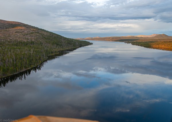 Озеро бустах Якутия