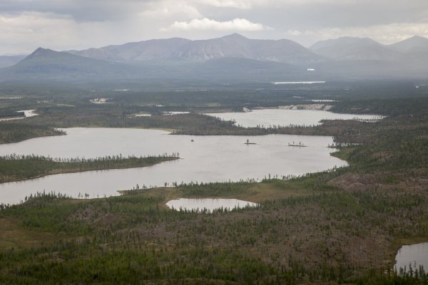 Озеро Лабынкыр в Якутии