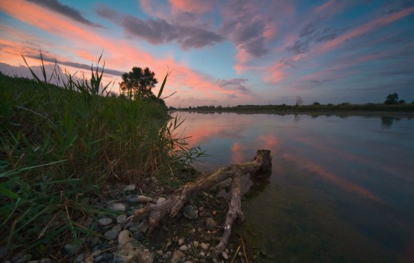 Безлюдное озеро