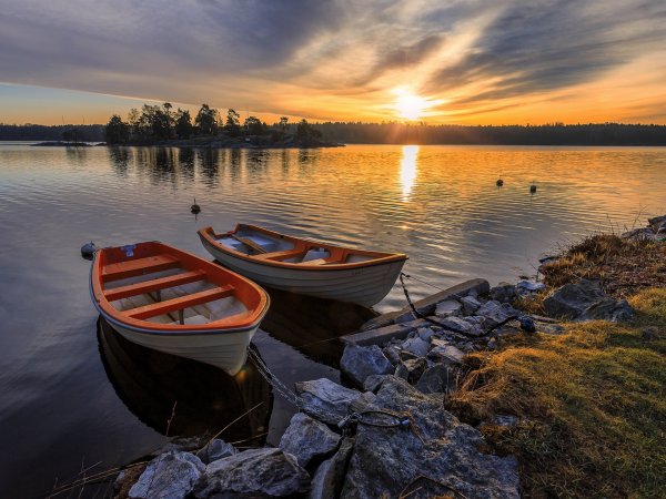 Лодка на закате