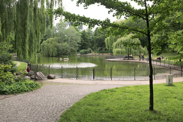 Берлин Фолькспарк Фридрихсхайн