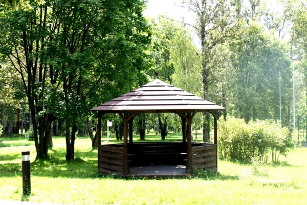 Парк Коломенское беседки