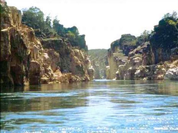 Река Нармада в Индии