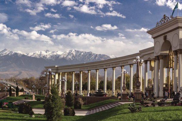 Колоннада в Казахстане