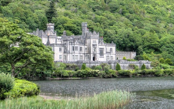 Озеро на острове Голуэй. Ирландия