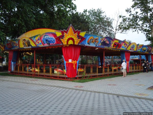 Парк аттракционов Анапа Центральный парк