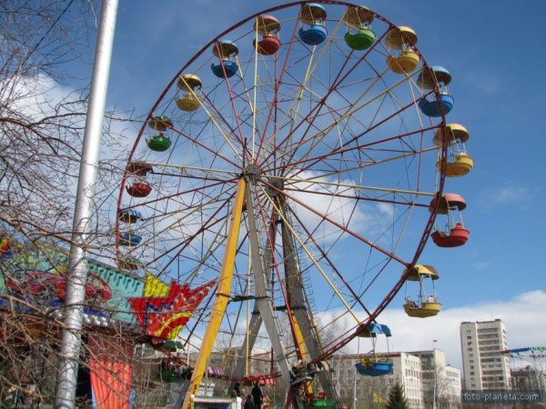 Колеса обозрения Бондина Нижний Тагил