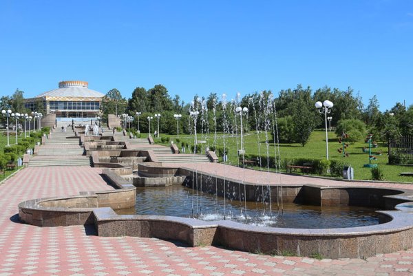 Фонтаны в парке Бондина Нижний Тагил