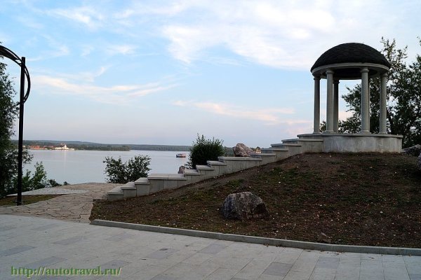 Парк Бондина Нижний Тагил беседка