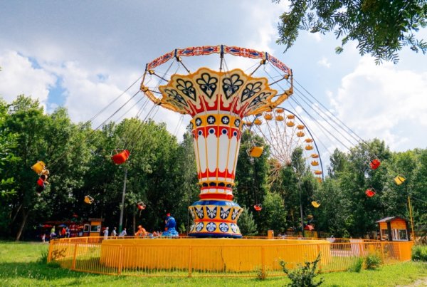 Колесо обозрения Чебоксары Лакреевский лес