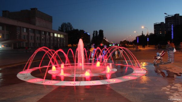 Парк Волжский площадь Ленина