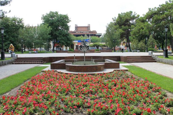 Новороссийск Парковая аллея