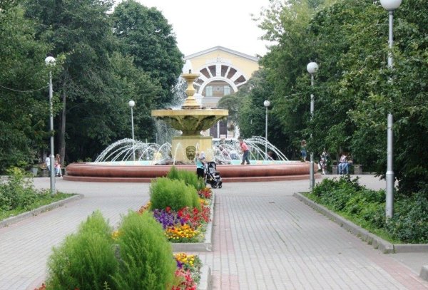 Комсомольский парк Череповец