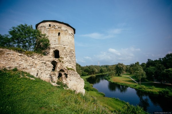 Гремячая башня Псков