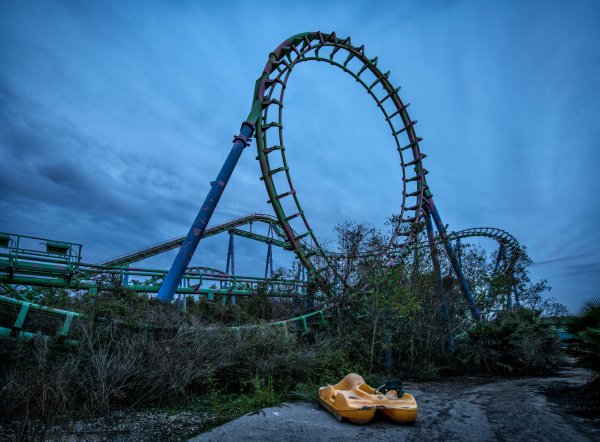 Заброшенный парк аттракционов США