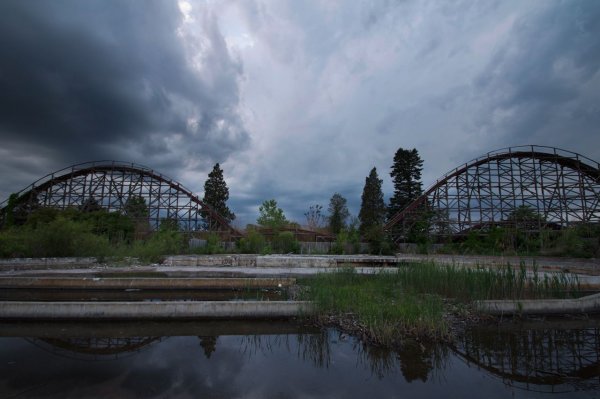 Заброшенный парк