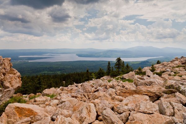 Каменный мыс Зюраткуль