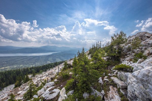 Уральские горы Зюраткуль