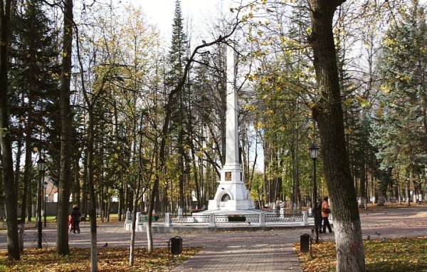 Парк Циолковского Обелиск