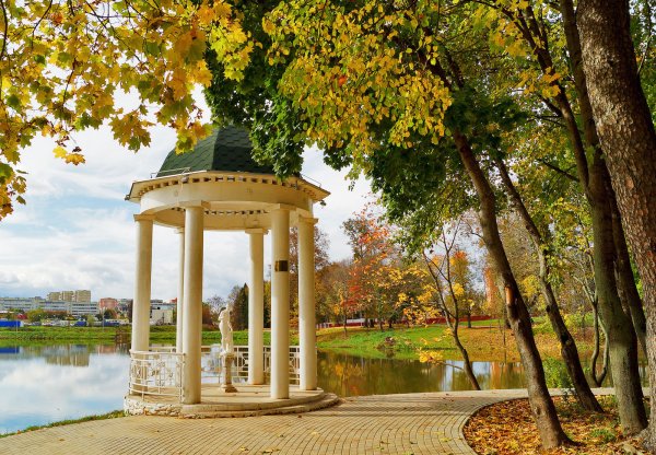 Обнинск Белкинский парк беседка