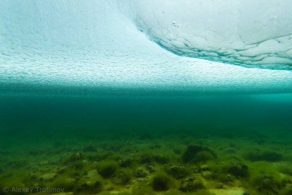 Озеро под водой