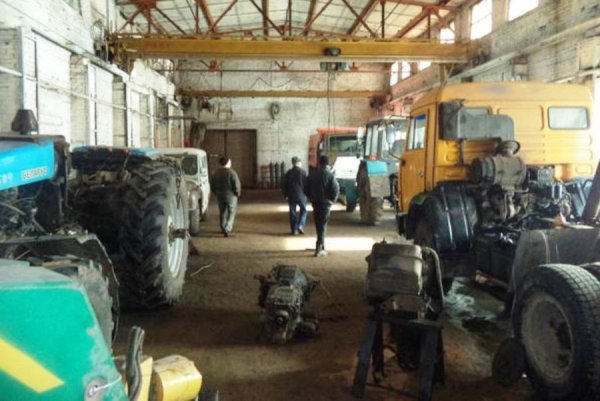 Ремонтный цех сельхозтехники