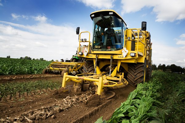 Трактора и комбайны