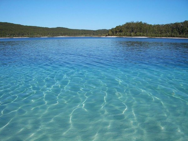 Пресноводное голубое озеро Хорватия