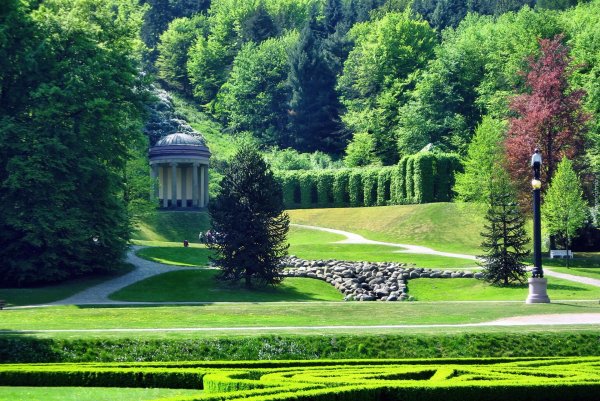 Останкинская Дубрава Ботанический сад