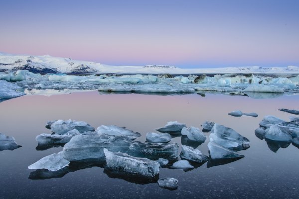 Ледниковое озеро Йокульсарлон в Исландии