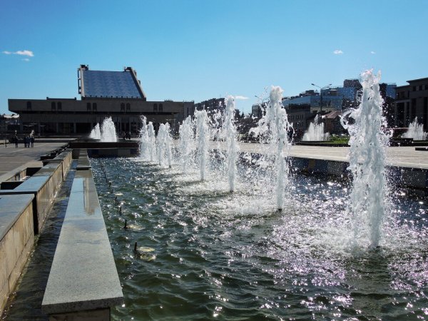 Озеро кабан театр Камала