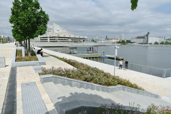 Набережная озера кабан Казань