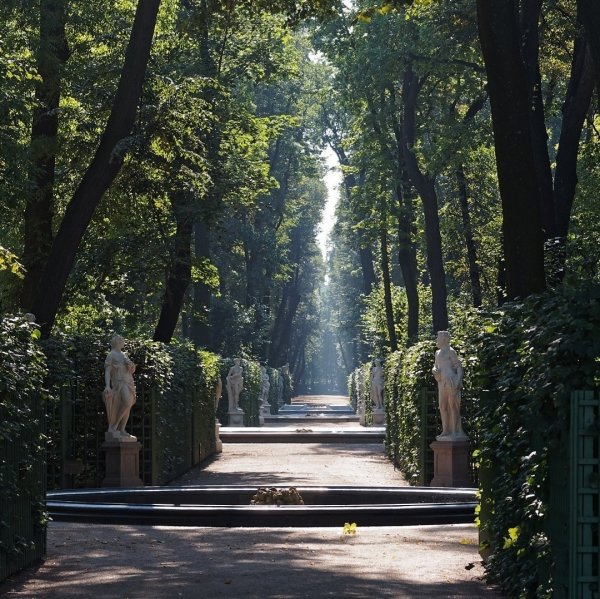 Летний сад Петра 1 в Санкт-Петербурге