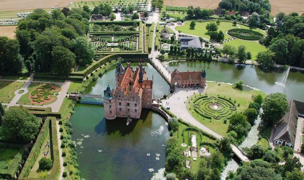 Замок Эгесков. Оденсе. Дания