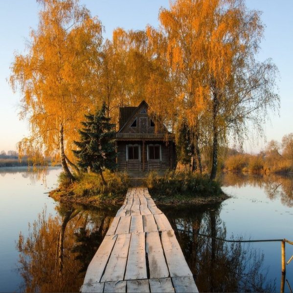 Домик у озера старый Солотвин Житомирской области
