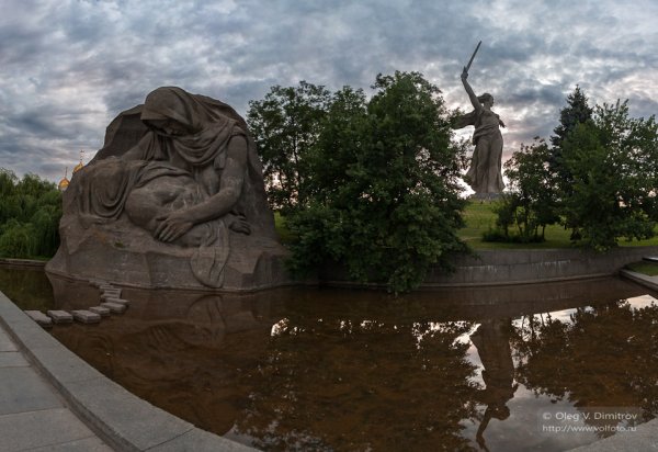 Площадь скорби на Мамаевом Кургане