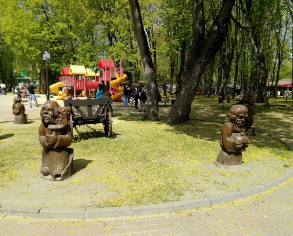 Парк Толстого Брянск аттракционы
