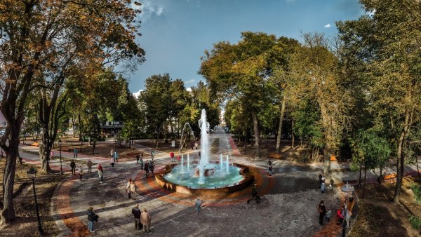 Сквер Карла Маркса Брянск